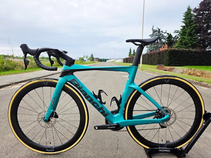 2025 Bianchi Oltre Pro Force AXS