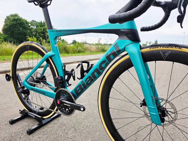 2025 Bianchi Oltre Pro Force AXS