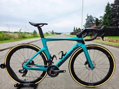 2025 Bianchi Oltre Pro Force AXS